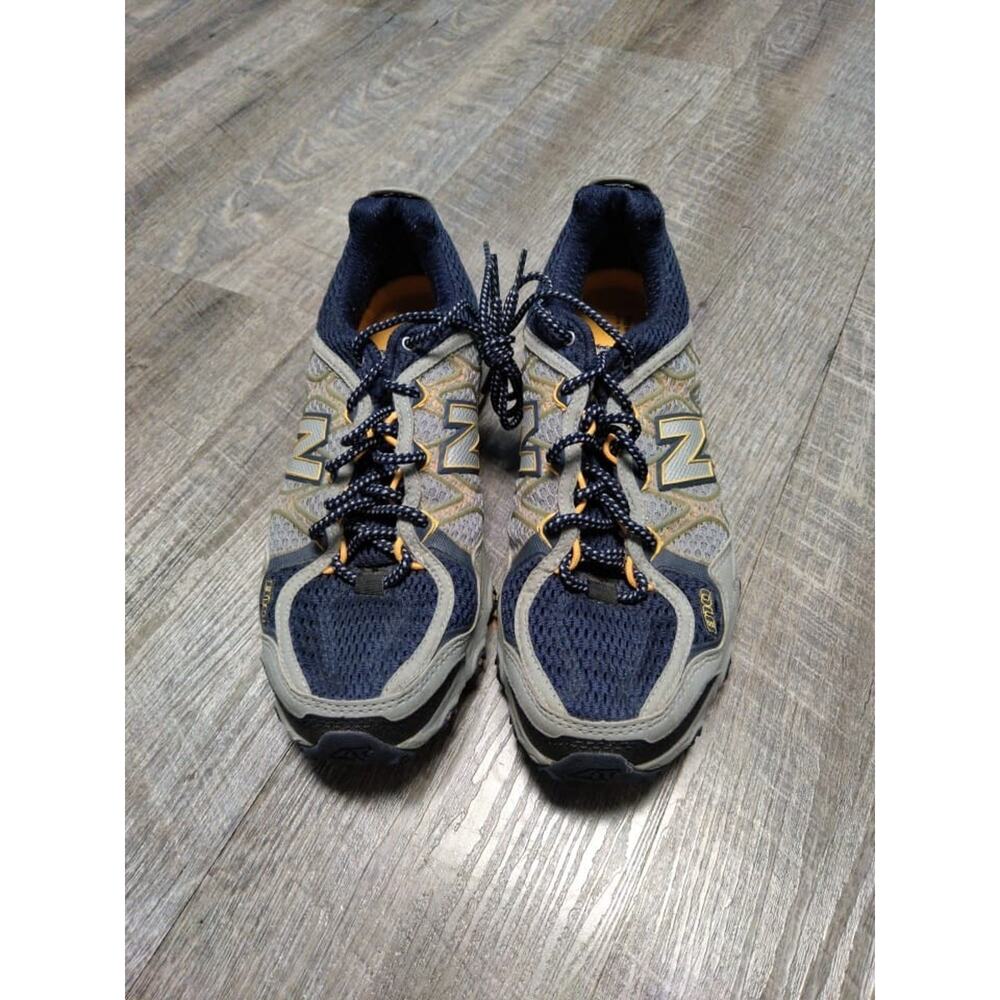 New Balance 810 Abzorb EX Tan running/sports Shoes Women All Terrain
